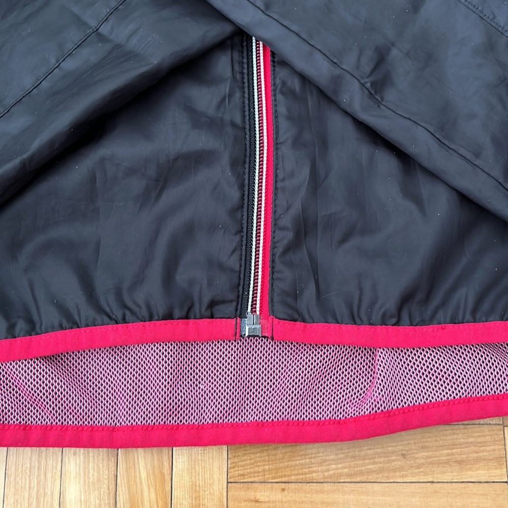Puma coat small - Picture 5 of 8